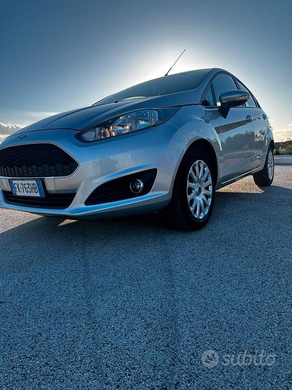 Usata Ford Fiesta 2017 Grigio Utilitaria