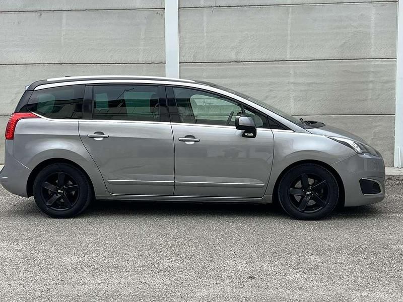 Usata Peugeot 5008 Business-Line 163 CV (119 kW) 2015 Monovolume
