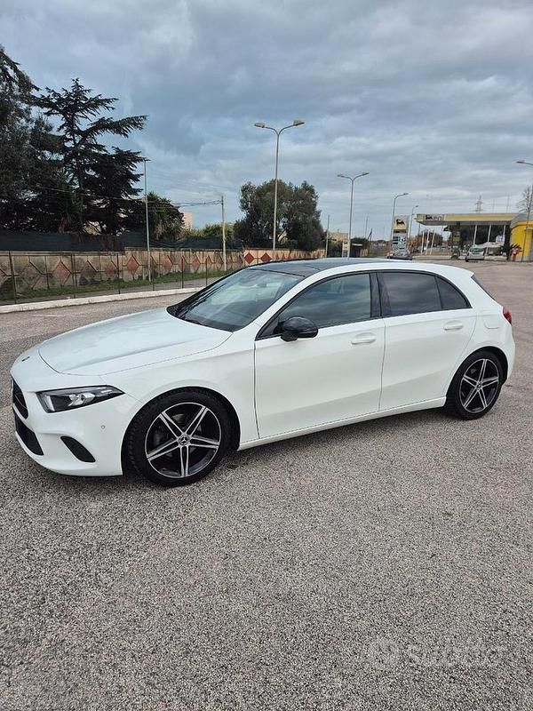 Usata Mercedes A180 116 CV (85 kW) 2020 Bianco Berlina