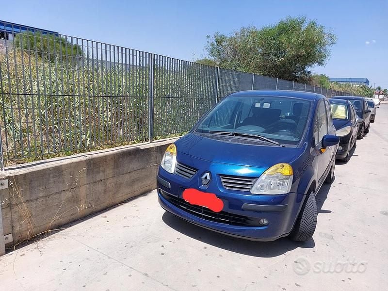 Blu Usata 2005 Renault Modus Dynamique Monovolume | 1300 € (Ottimo prezzo) - Immagine 1/4