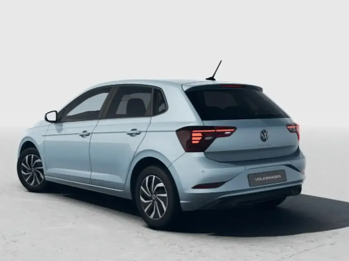 Nuova VW Polo 80 CV (58 kW) 2026 Crystal ice blue metallizzato Utilitaria