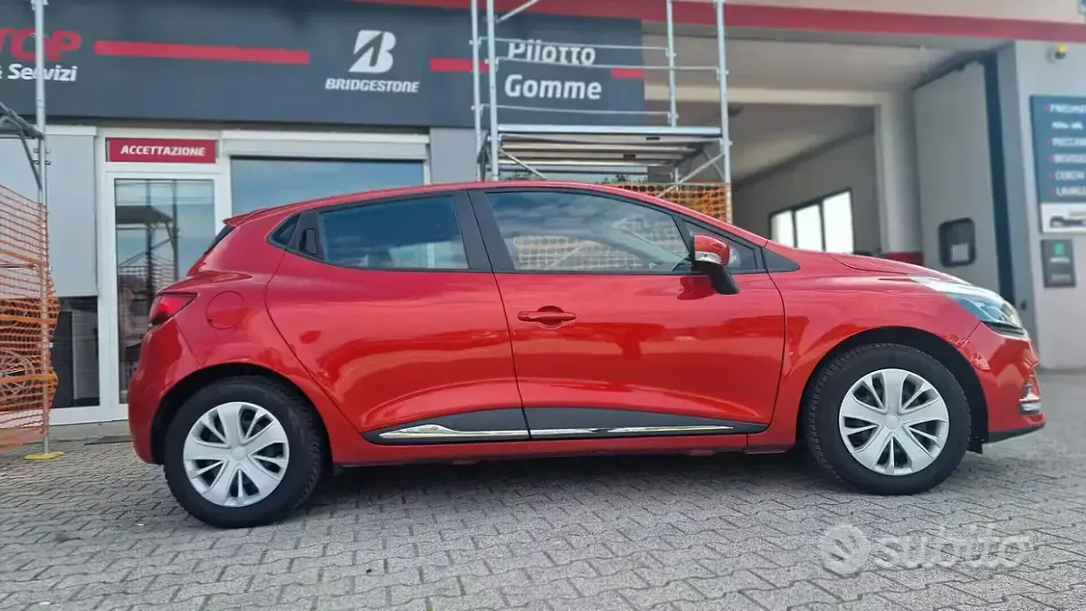 Usata Renault Clio IV 90 CV (66 kW) 2018 Rosso Berlina