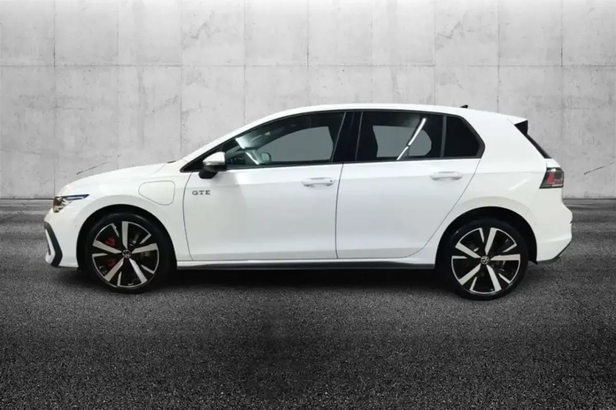 Usata VW Golf VIII GTE 272 CV (200 kW) 2025 Bianco Berlina