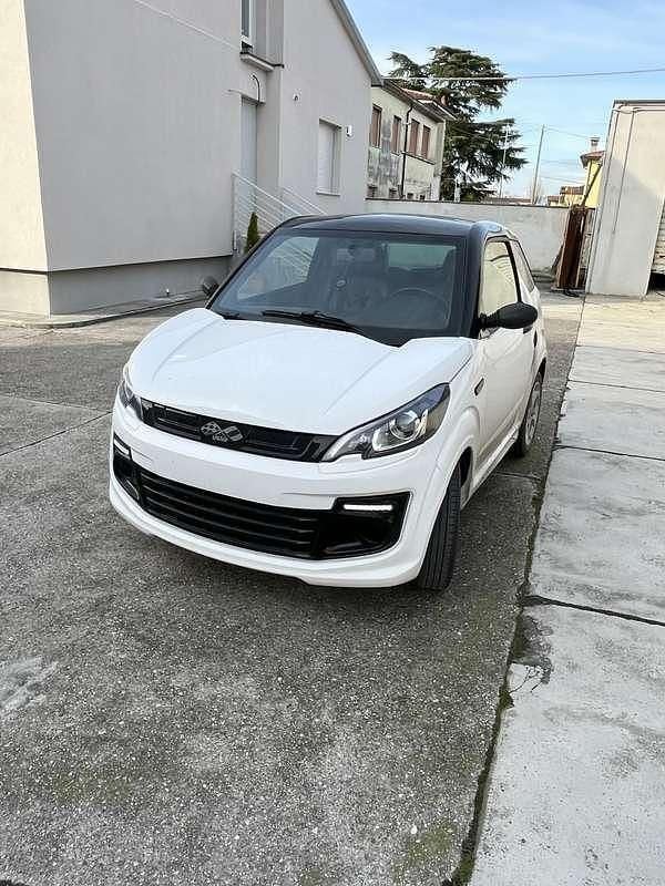 Usata Ligier JS50 2022 Bianco Utilitaria