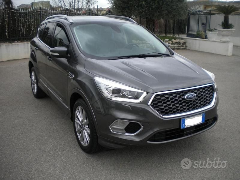 Usata Ford Kuga Vignale 180 CV (132 kW) 2019 Grigio SUV