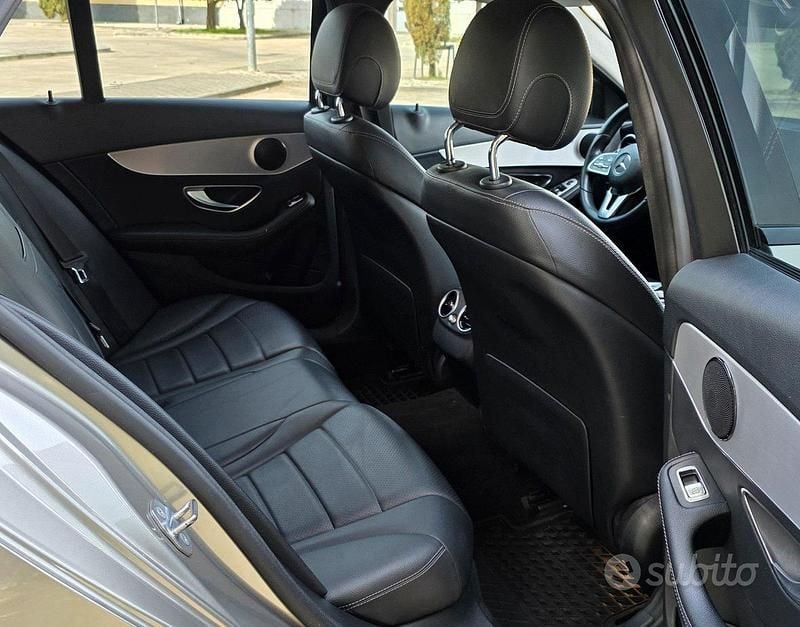 Usata Mercedes C220 Premium 194 CV (142 kW) 2019 Marrone Station wagon