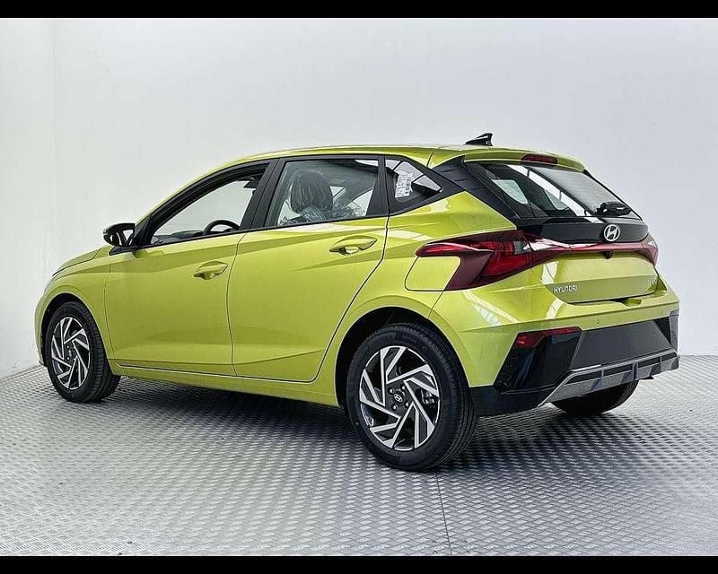 Nuova Hyundai i20 90 CV (66 kW) 2026 Lucid lime metallic Utilitaria