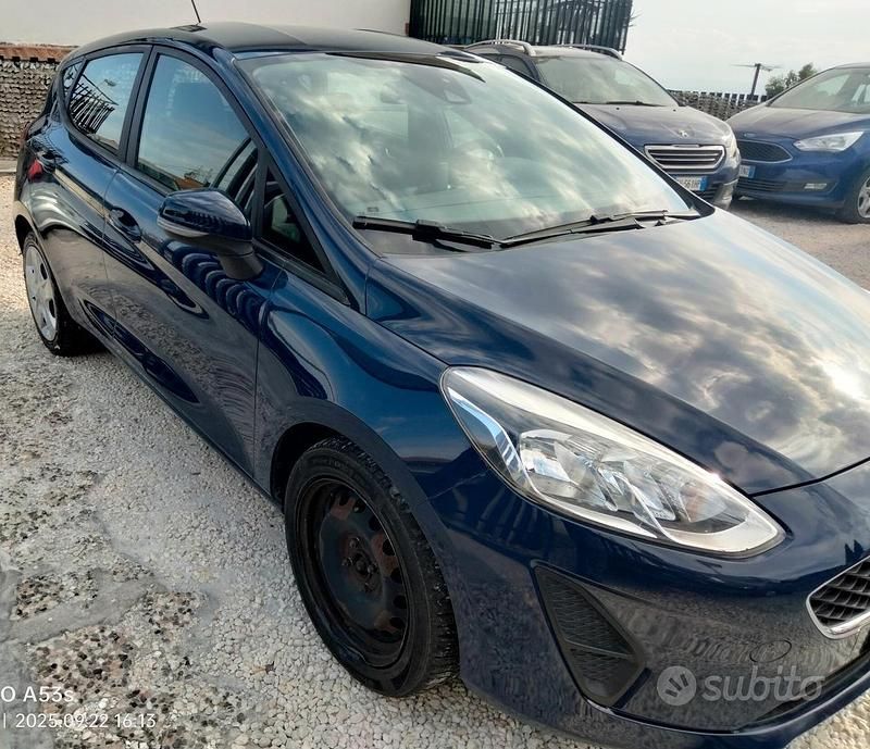 Usata Ford Fiesta Vignale 117 CV (86 kW) 2018 Blu Berlina