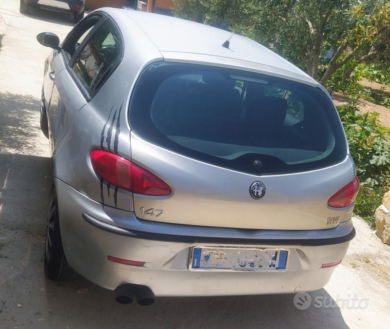 Usata 2004 Alfa Romeo 147 Due volumi | 1100 € (Ottimo prezzo) - Immagine 1/4