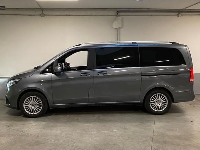Usata Mercedes V250 Avantgarde 190 CV (139 kW) 2020 Grigio Monovolume