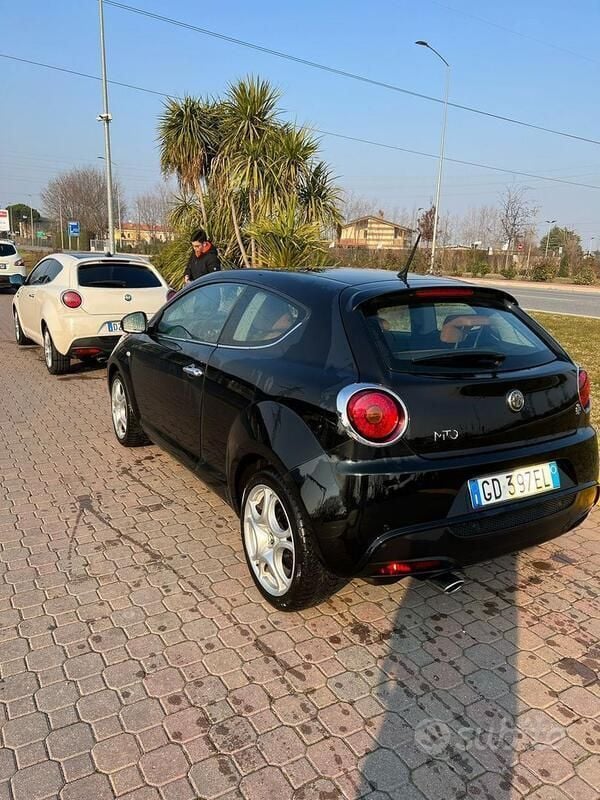 Usata Alfa Romeo MiTo 85 CV (62 kW) 2011 Nero Utilitaria