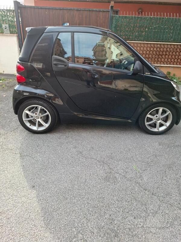 Usata Smart ForTwo Cabrio Passion 71 CV (52 kW) 2011 Nero Cabrio