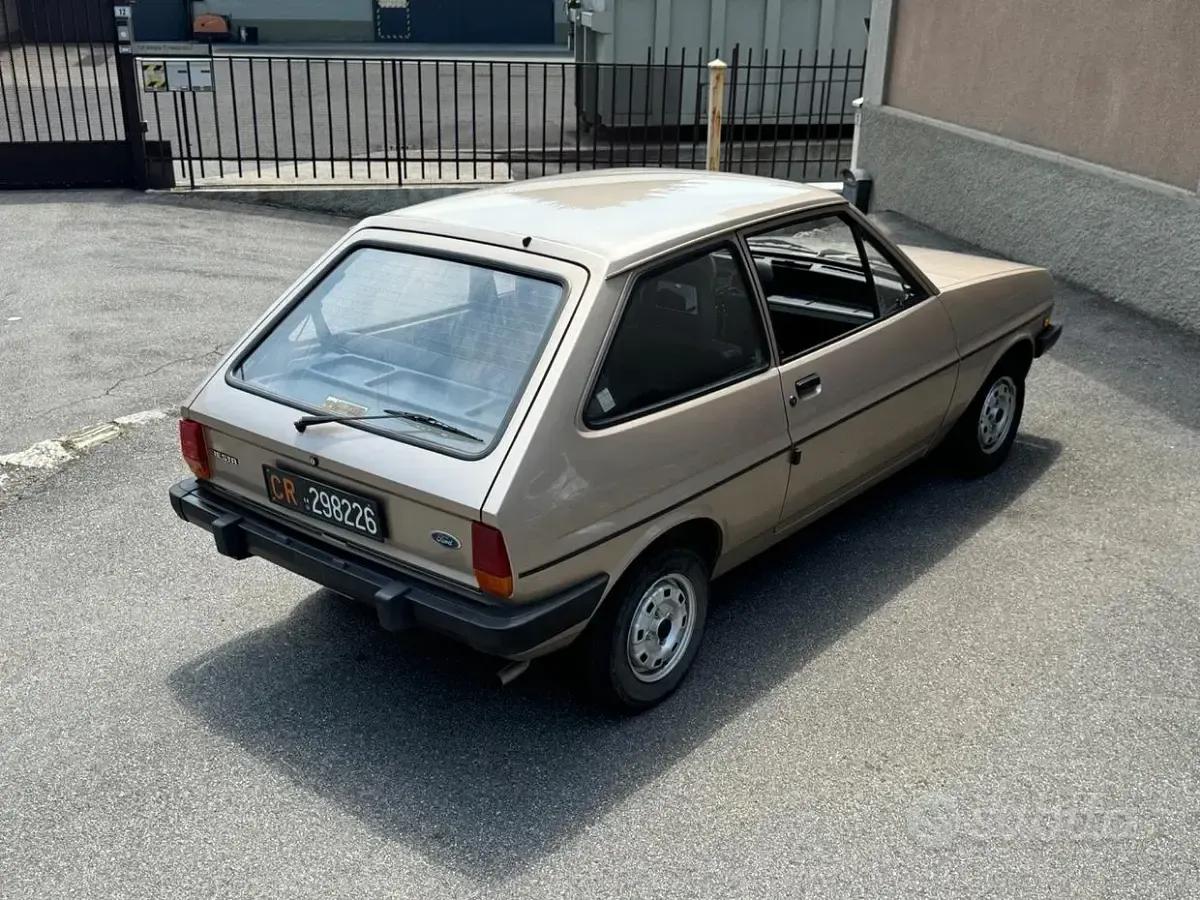 Usata Ford Fiesta 45 CV (33 kW) 1982 Utilitaria