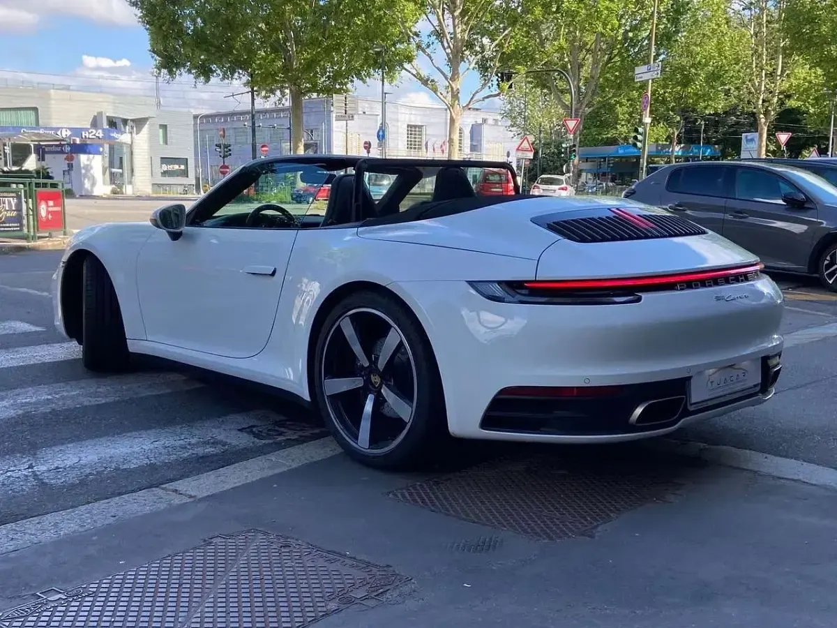 Usata Porsche 911 Carrera Cabriolet 385 CV (283 kW) 2021 Bianco Cabrio
