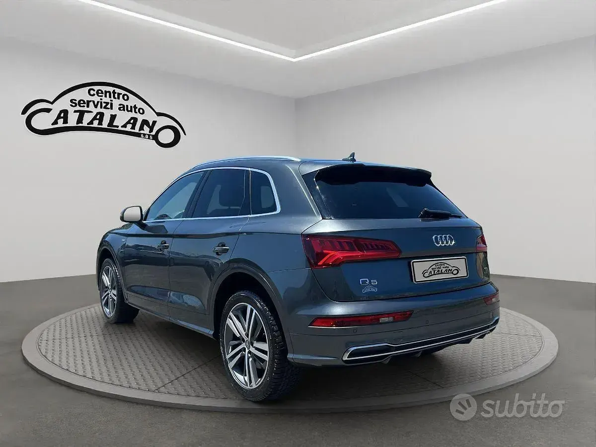 Usata Audi Q5 S-line plus 190 CV (139 kW) 2018 Grigio SUV