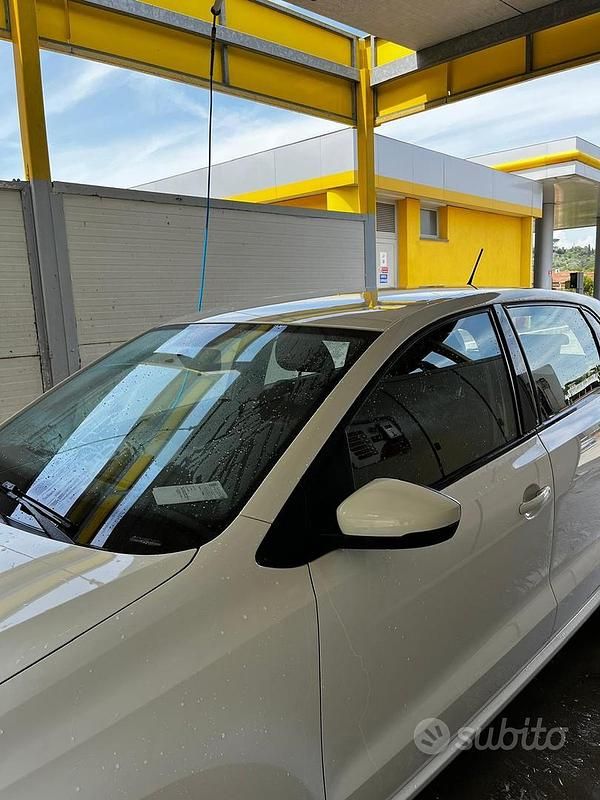 Usata VW Polo 70 CV (51 kW) 2014 Bianco Berlina