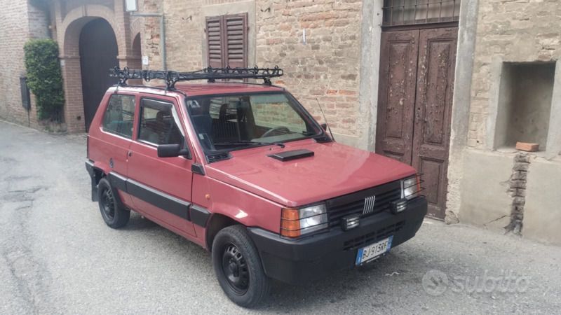 Usata Fiat Panda Young 39 CV (28 kW) 2000 Rosso Utilitaria