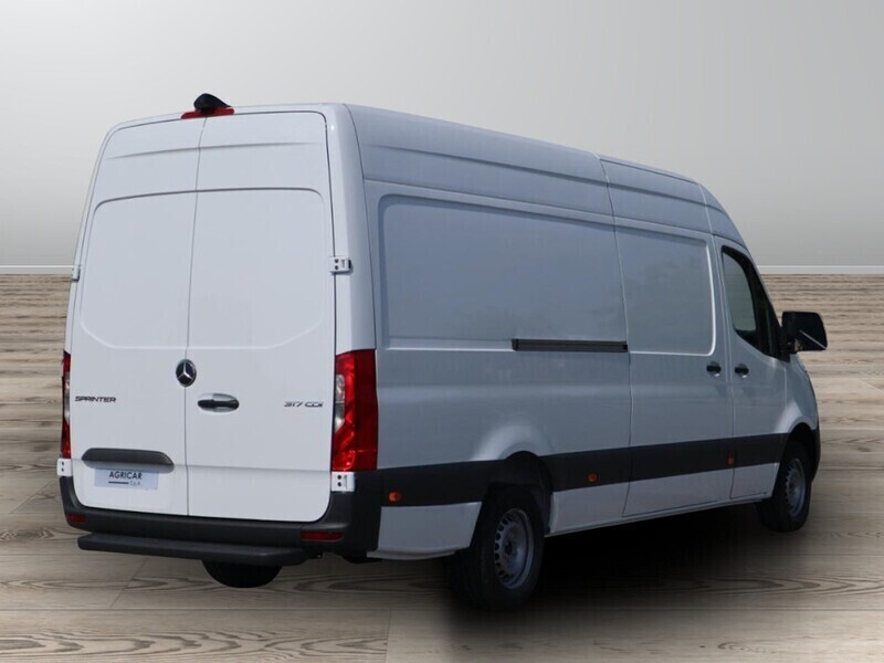 Usato 2023 Mercedes Sprinter 2.0 Diesel 170 CV (52.837 €)