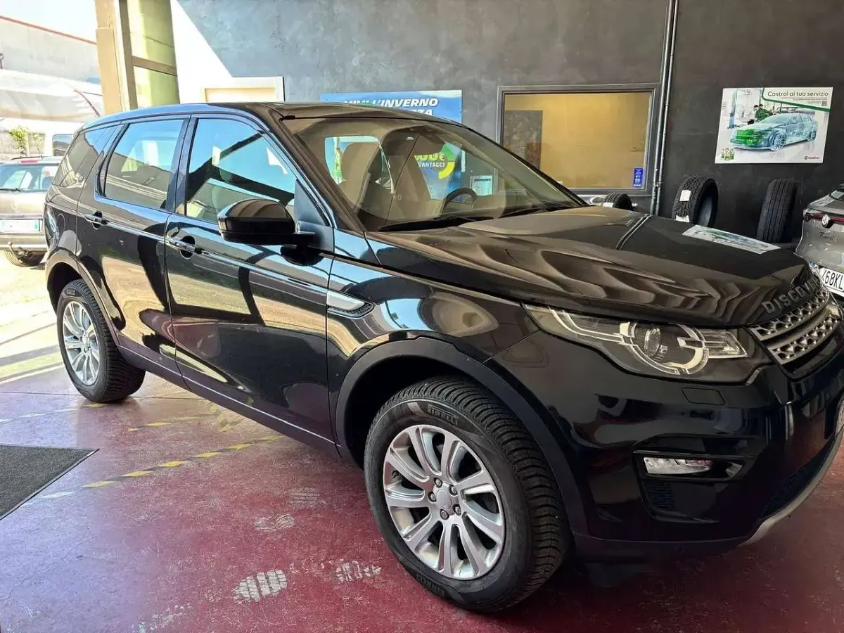 Usata Land Rover Discovery Sport HSE Luxury 179 CV (131 kW) 2015 Nero SUV