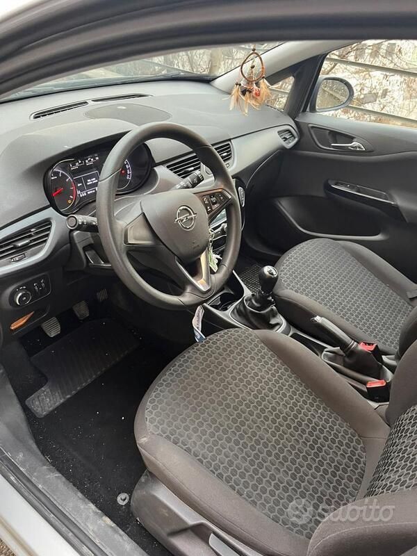 Usata Opel Corsa 90 CV (66 kW) 2019 Grigio Berlina