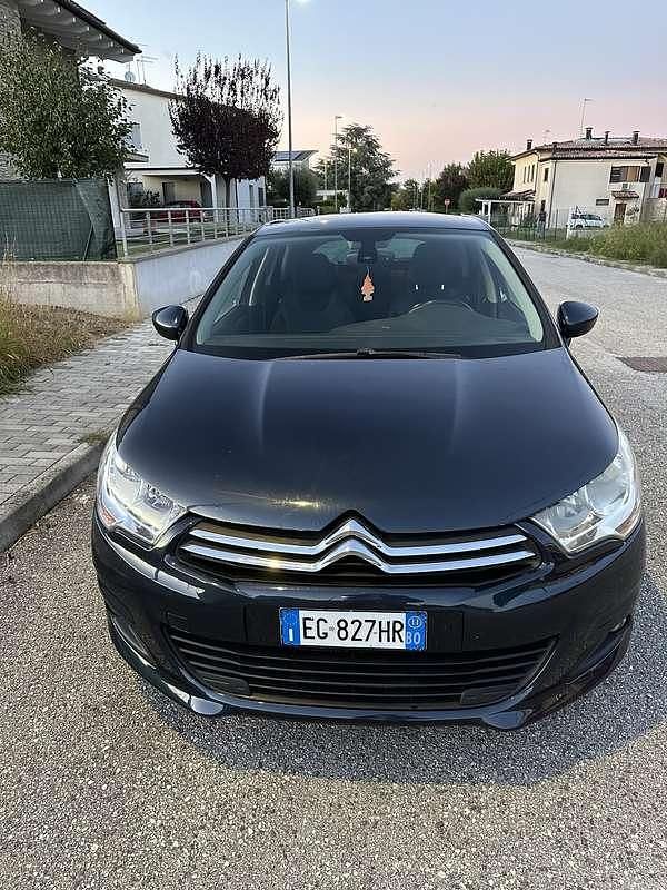 Usata 2011 Citroën C4 Exclusive Tre volumi | 4000 € (Buon prezzo) - Immagine 1/4