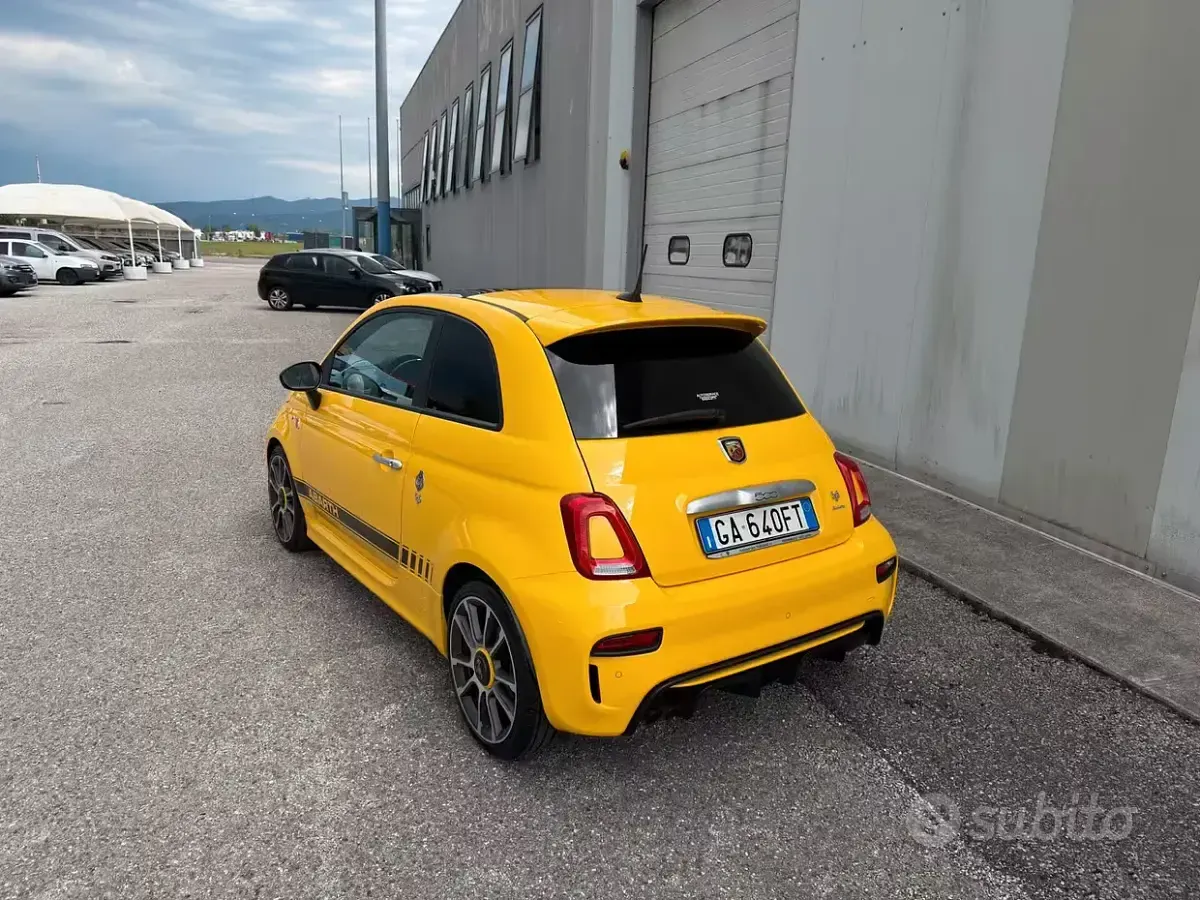 Usata Abarth 595 Turismo 165 CV (121 kW) 2020 Giallo Berlina