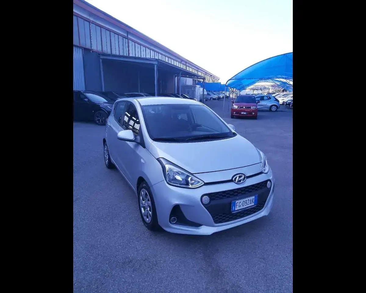 Usata Hyundai i10 Classic 67 CV (49 kW) 2016 Argento Utilitaria