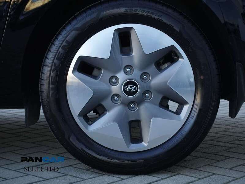 Usata Hyundai Staria 177 CV (130 kW) 2023 Nero Monovolume