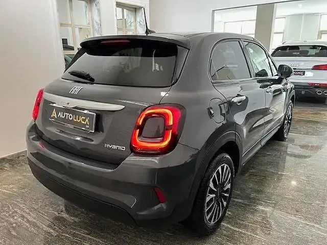 Usata Fiat 130 Dolcevita 130 CV (95 kW) 2023 Grigio SUV