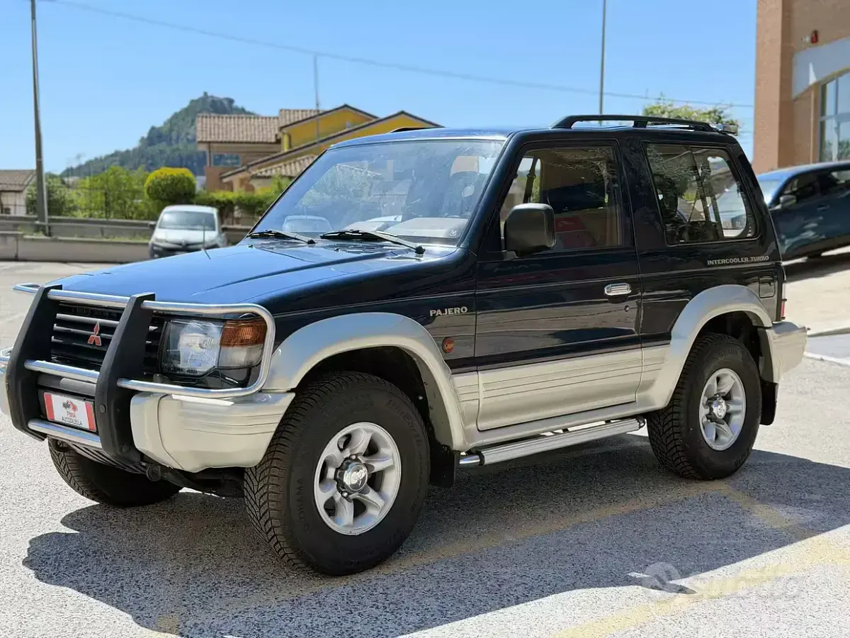 Usata Mitsubishi Pajero Select 100 CV (73 kW) 1994 Blu SUV
