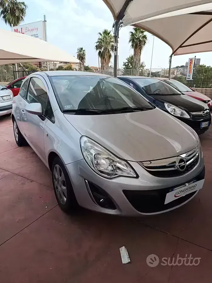 Usata Opel Corsa 75 CV (55 kW) 2012 Grigio Utilitaria
