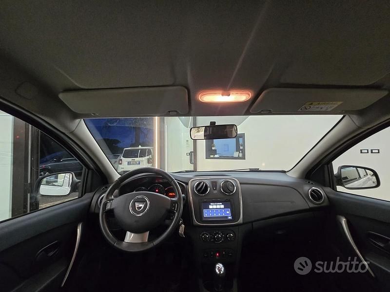 Usata Dacia Sandero Stepway 90 CV (66 kW) 2017 Bianco Berlina