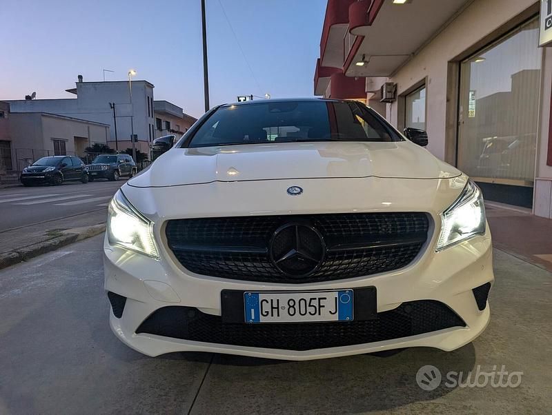 Usata Mercedes CLA200 Premium 135 CV (99 kW) 2016 Bianco Berlina