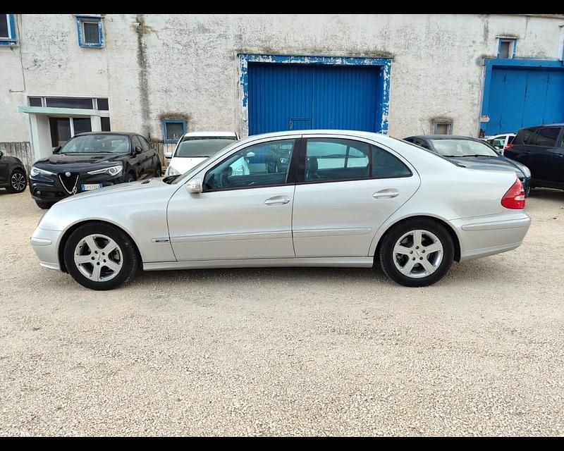 Occasion Mercedes E280 Classic 177 ch (130 kW) 2005 Gris Berline