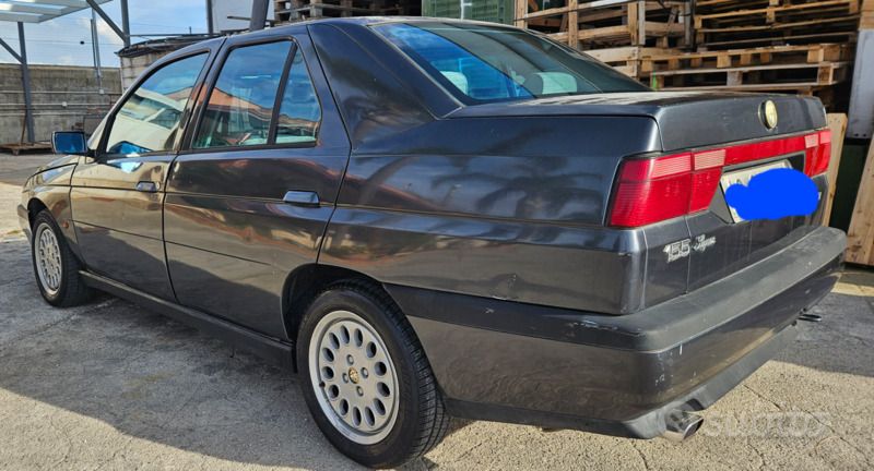 Blu Usata 1995 Alfa Romeo 155 Super Tre volumi | 3200 € - Immagine 1/4