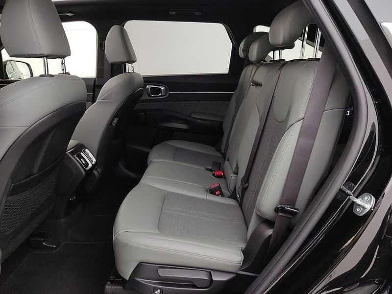 Usata Kia Sorento Style 215 CV (158 kW) 2024 Nero SUV