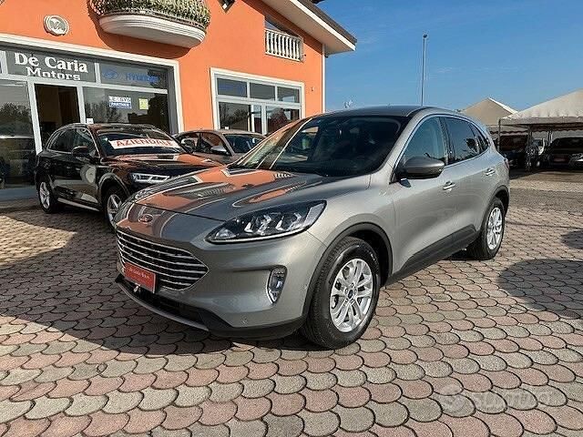 Usata Ford Kuga Titanium 120 CV (88 kW) 2020 Grigio SUV