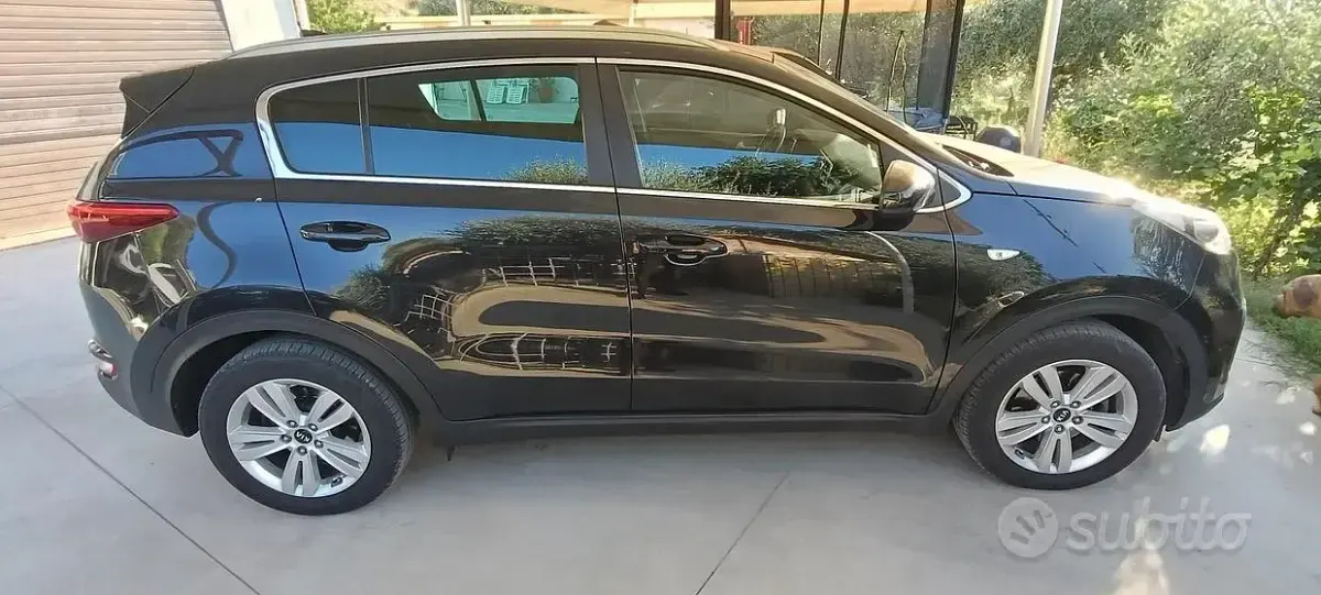 Usata Kia Sportage 141 CV (103 kW) 2018 Nero SUV