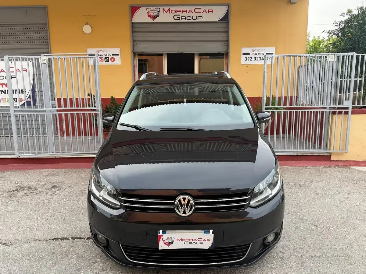 Usata VW Touran Comfortline 105 CV (77 kW) 2011 Nero Monovolume