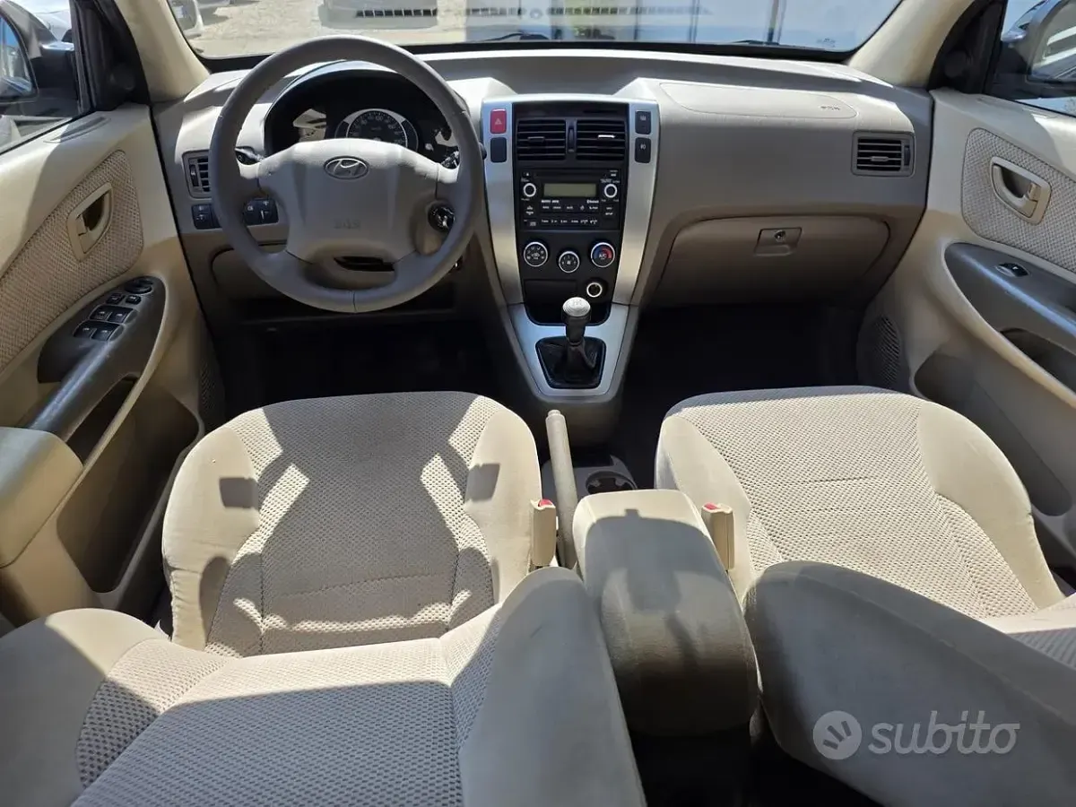 Usata Hyundai Tucson Dynamiq 141 CV (103 kW) 2009 Nero SUV