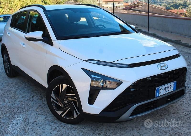 Bianco Usata 2023 Hyundai Bayon SUV | 12.500 € (Ottimo prezzo) - Immagine 1/4