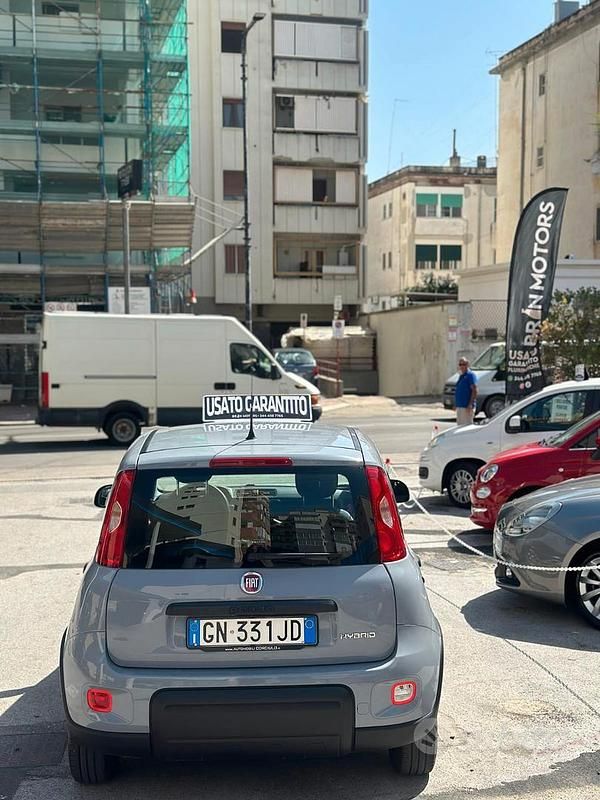 Käytetty Fiat Panda 70 HP (51 kW) 2023 Viistoperä