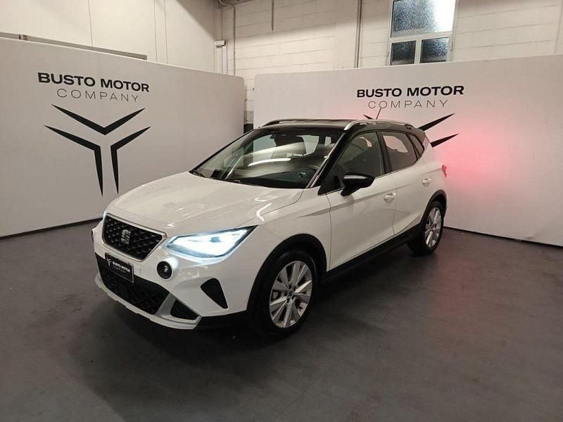 Usata Seat Arona Xperience 95 CV (69 kW) 2022 Bianco/tetto nero / pastello SUV