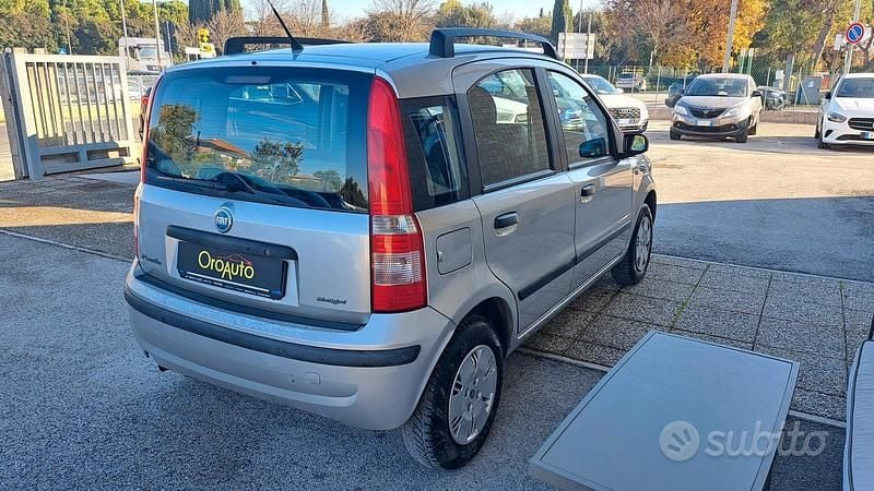 Usata Fiat Panda Dynamic 70 CV (51 kW) 2004 Grigio Utilitaria