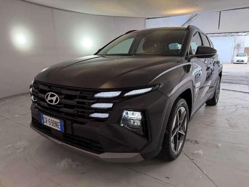 Usata Hyundai Tucson 136 CV (100 kW) 2024 Grigio aluminio SUV