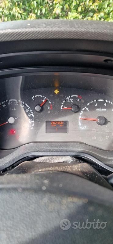 Usata Opel Combo 105 CV (77 kW) 2015 Bianco Monovolume