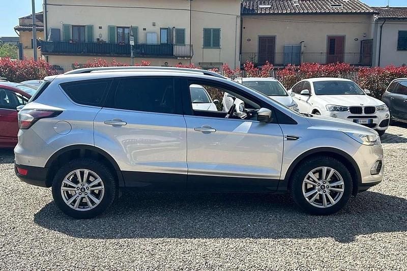 Usata Ford Kuga Business Edition 120 CV (88 kW) 2018 Grigio SUV