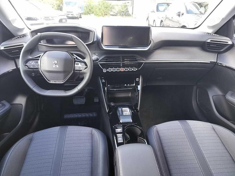 Usata Peugeot e-208 Allure 100 kW (136 CV) 2024 Nero Utilitaria