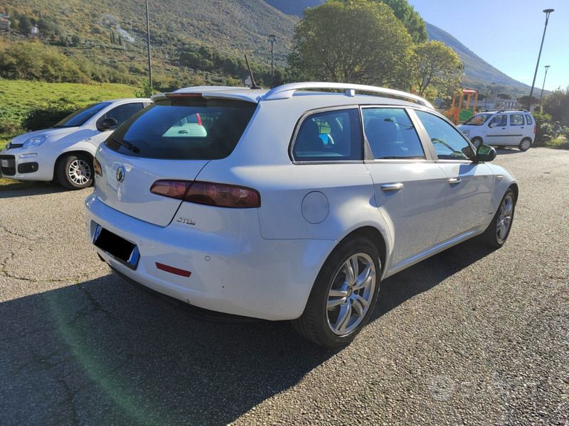 Usata Alfa Romeo 159 170 CV (125 kW) 2011 Bianco Station wagon
