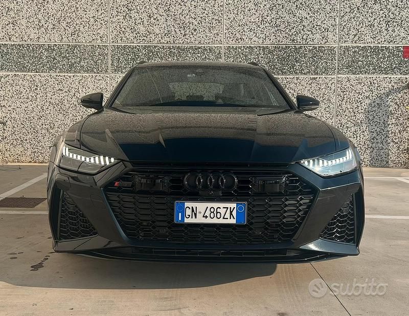 Nero Usata 2023 Audi RS6 Tre volumi | 120.000 € (Buon prezzo) - Immagine 1/4